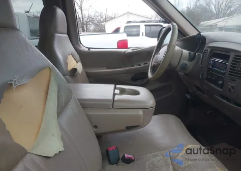 1998 Ford F-150 Lariat/Xl/Xlt z USA, uszkodzony, nr VIN 1FTRX08L9WKA80462